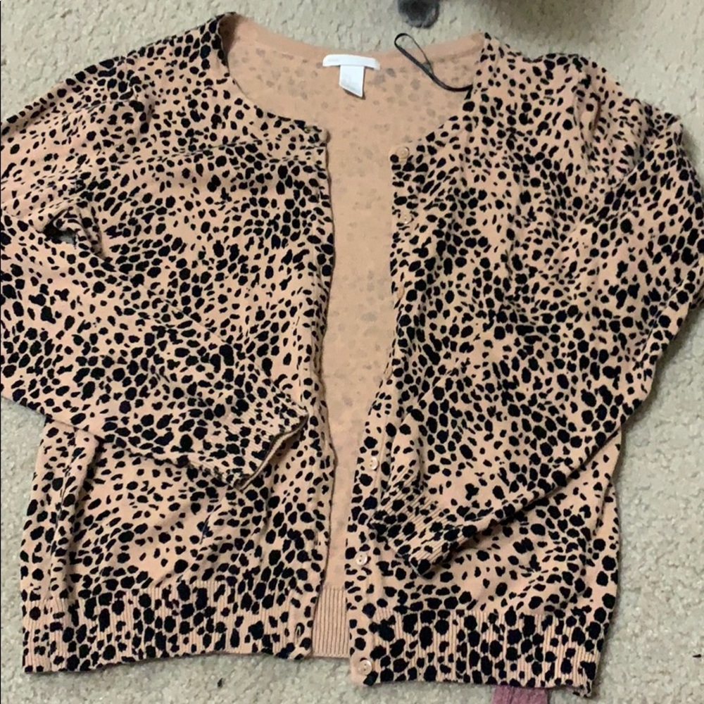 🔮NWOT! Leopard print cardigan